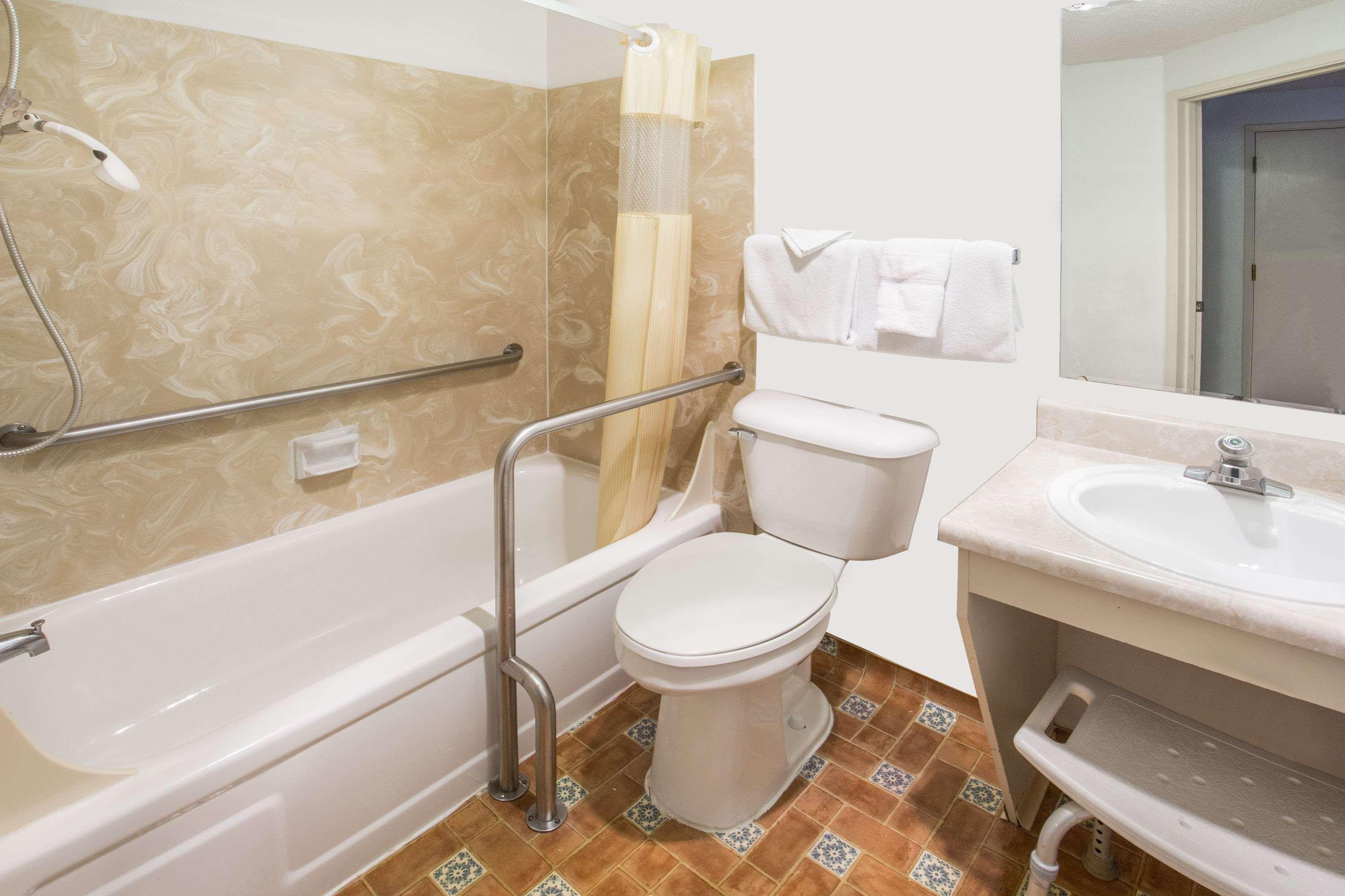 Days Inn By Wyndham קורבליס מראה חיצוני תמונה